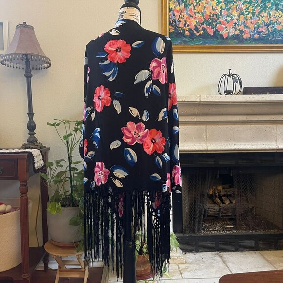 Torrid Kimono Top Womens Black Floral Open Front Fringe Trimmed Bohemian 00 - Picture 7 of 12